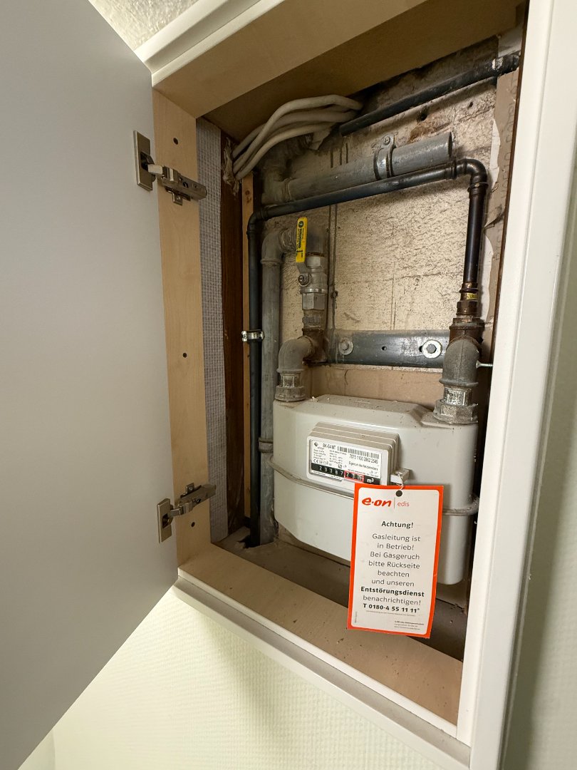 Gasz�hler im Wandschrank Reihenendhaus Anklam